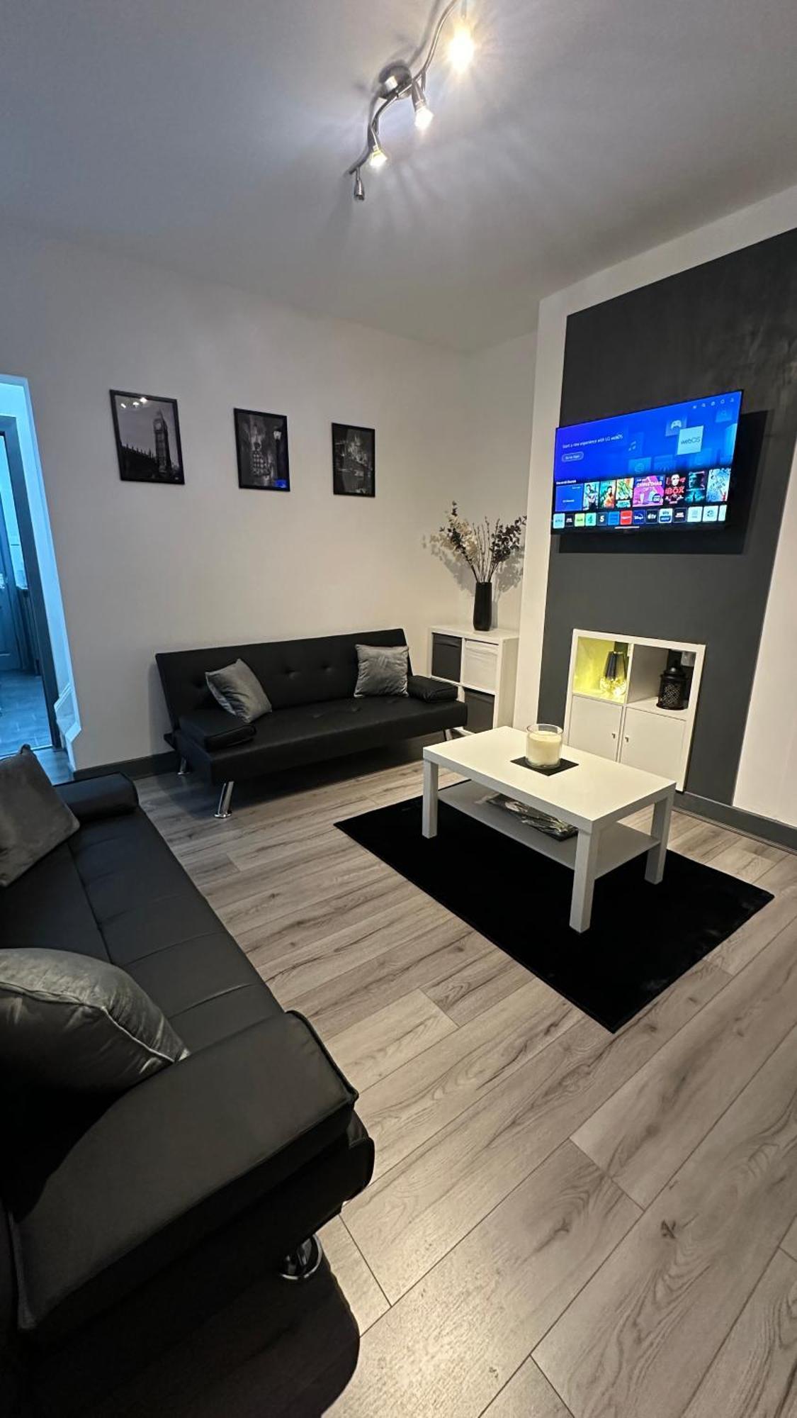 Modern 2 Bed Near Turf Moor Football Stadium, Parks, Canal And Lake Burnley Extérieur photo