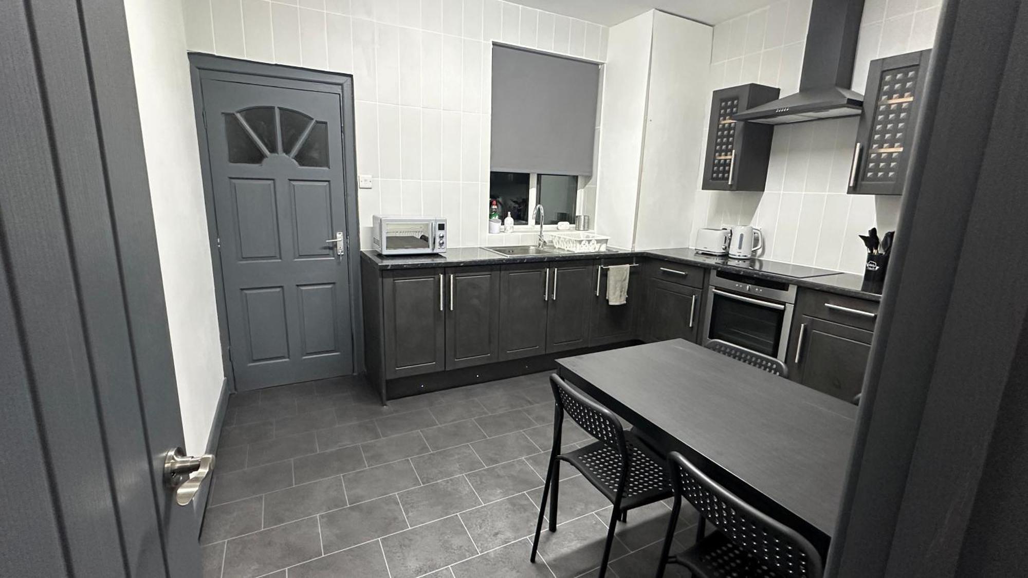 Modern 2 Bed Near Turf Moor Football Stadium, Parks, Canal And Lake Burnley Extérieur photo