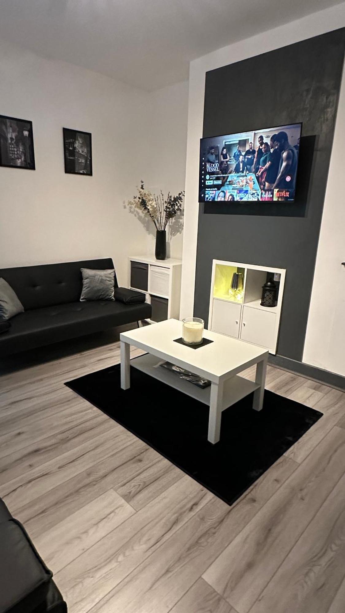 Modern 2 Bed Near Turf Moor Football Stadium, Parks, Canal And Lake Burnley Extérieur photo